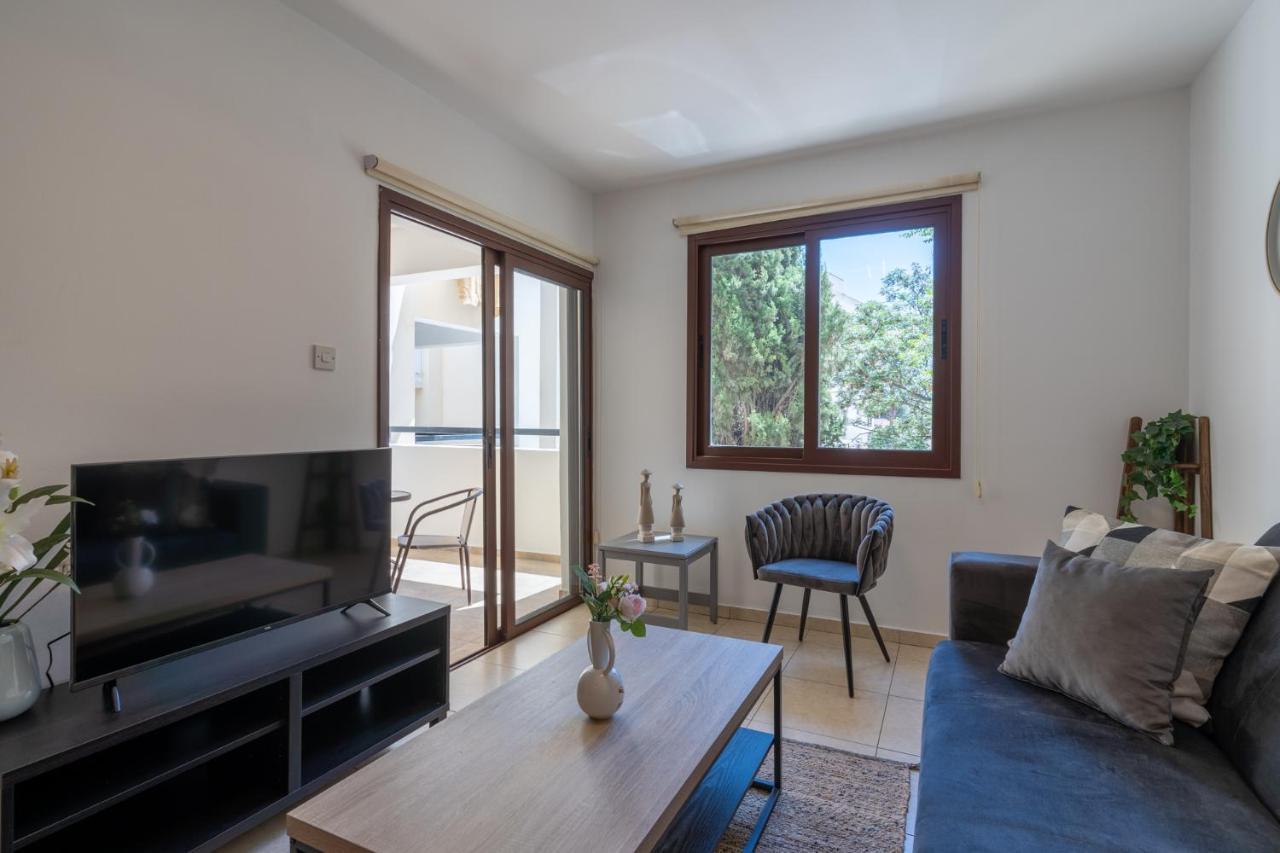 Mia 1-Bedroom Apartment In Larnaca Exterior foto